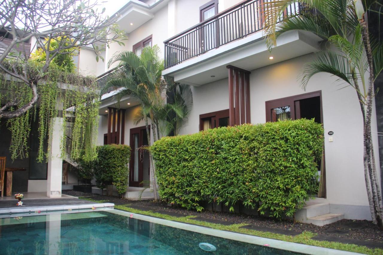 Room Valka Bali Seminyak エクステリア 写真