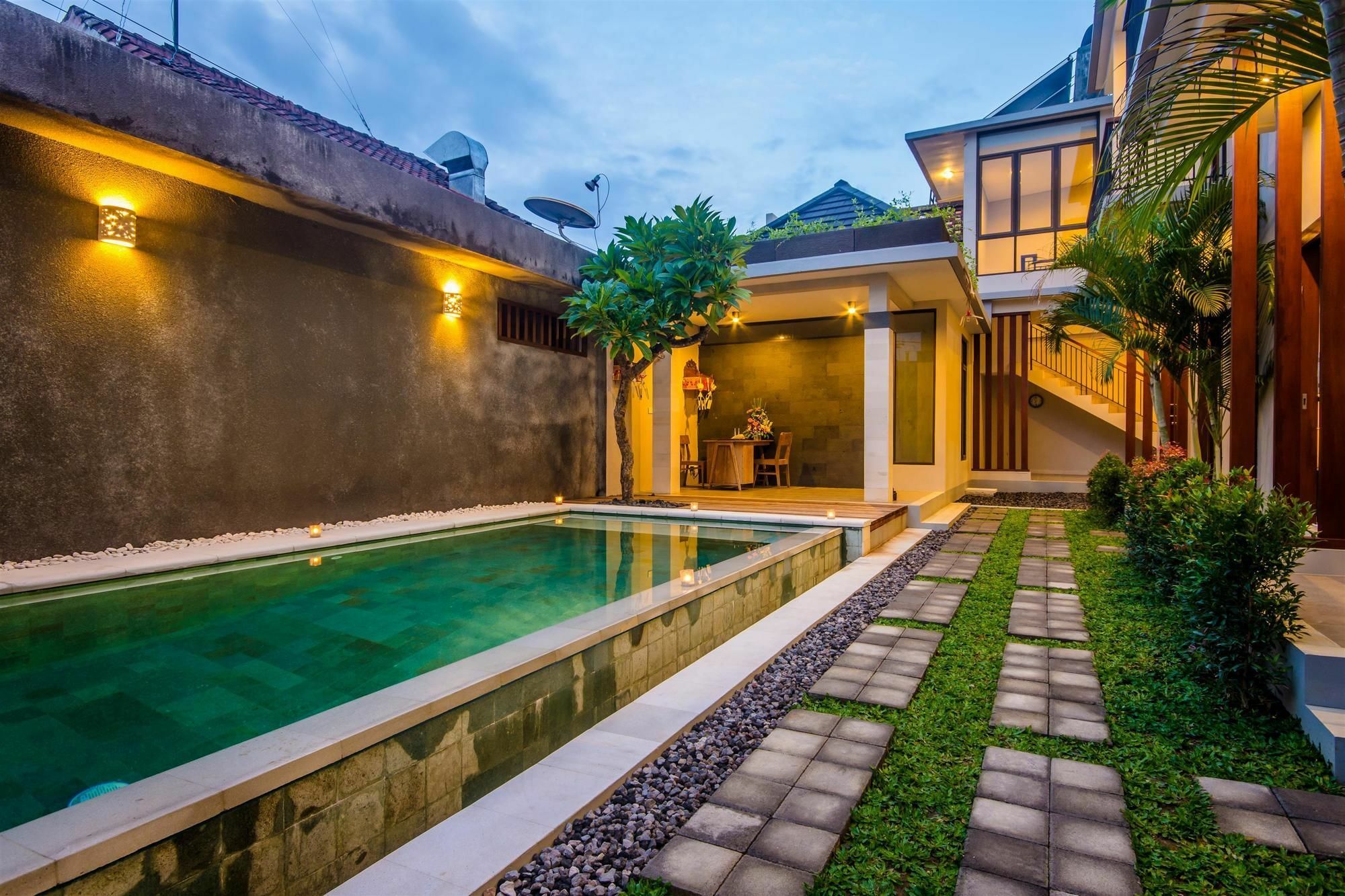 Room Valka Bali Seminyak エクステリア 写真