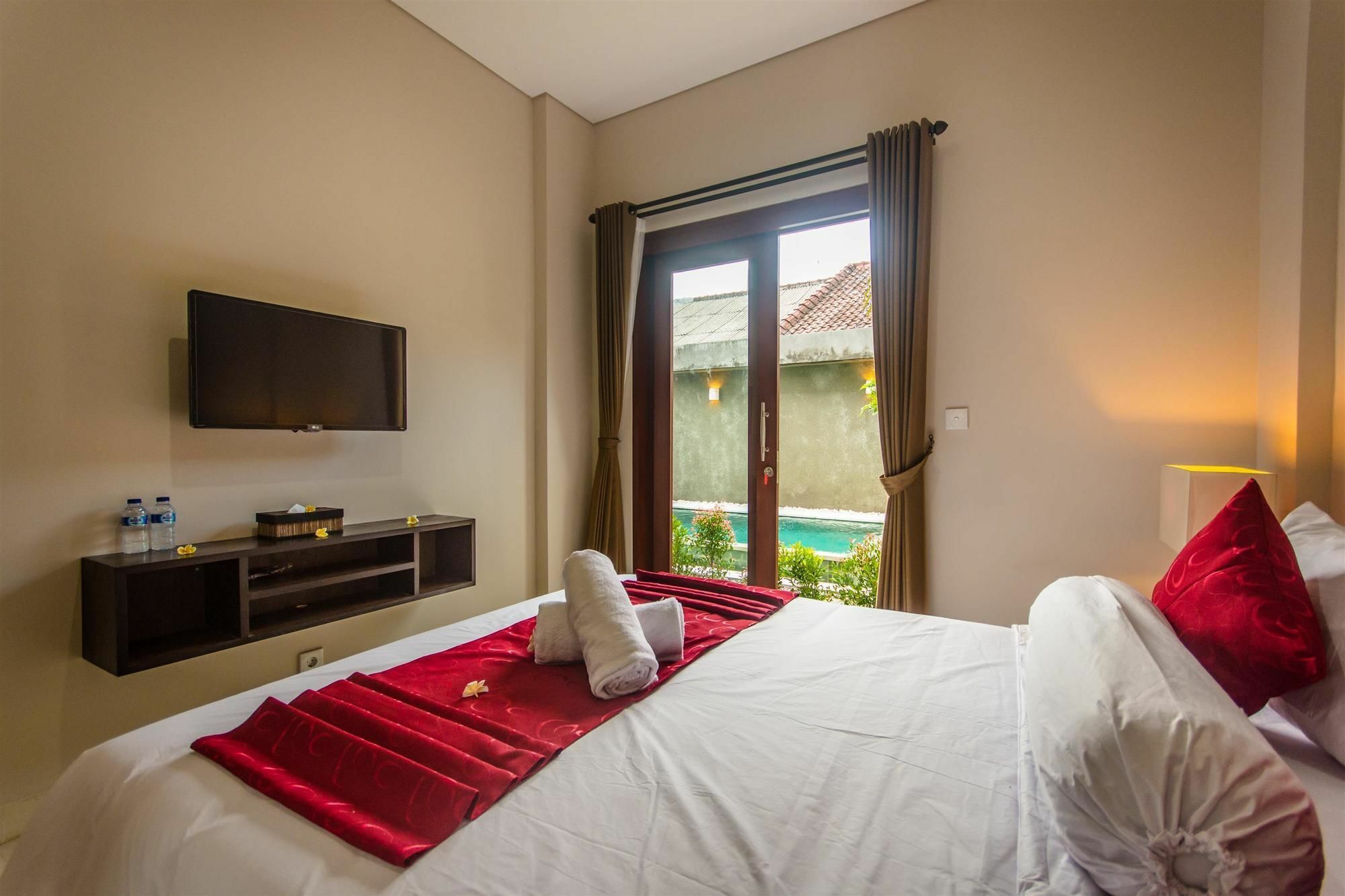 Room Valka Bali Seminyak エクステリア 写真