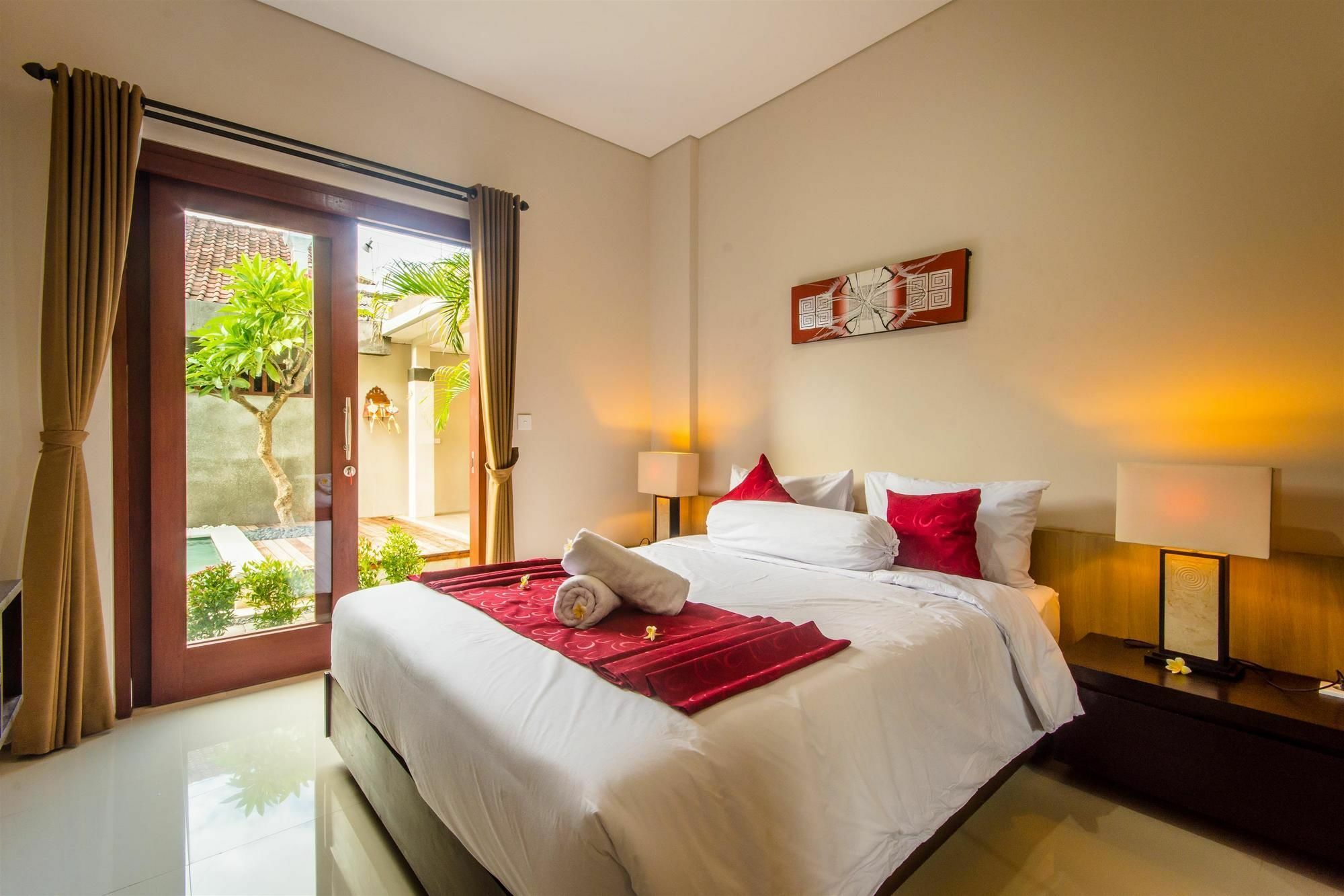 Room Valka Bali Seminyak エクステリア 写真